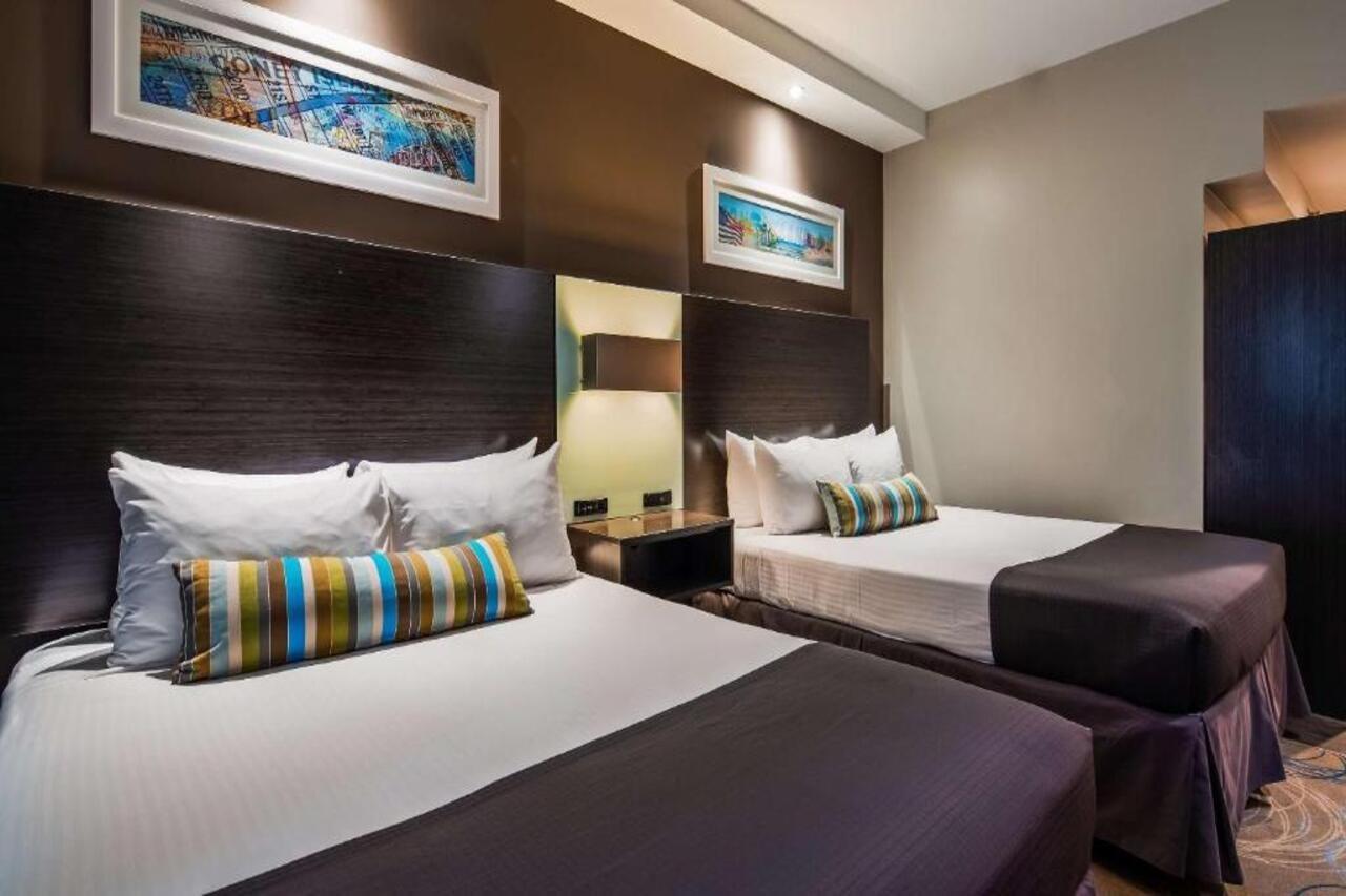 Best Western Plus Brooklyn Bay Hotel New York Exterior photo