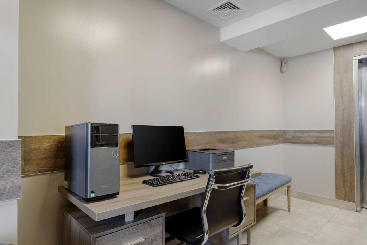 Best Western Plus Brooklyn Bay Hotel New York Exterior photo
