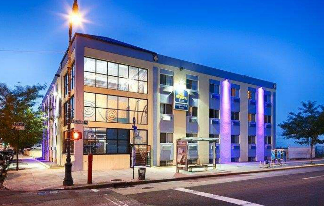 Best Western Plus Brooklyn Bay Hotel New York Exterior photo